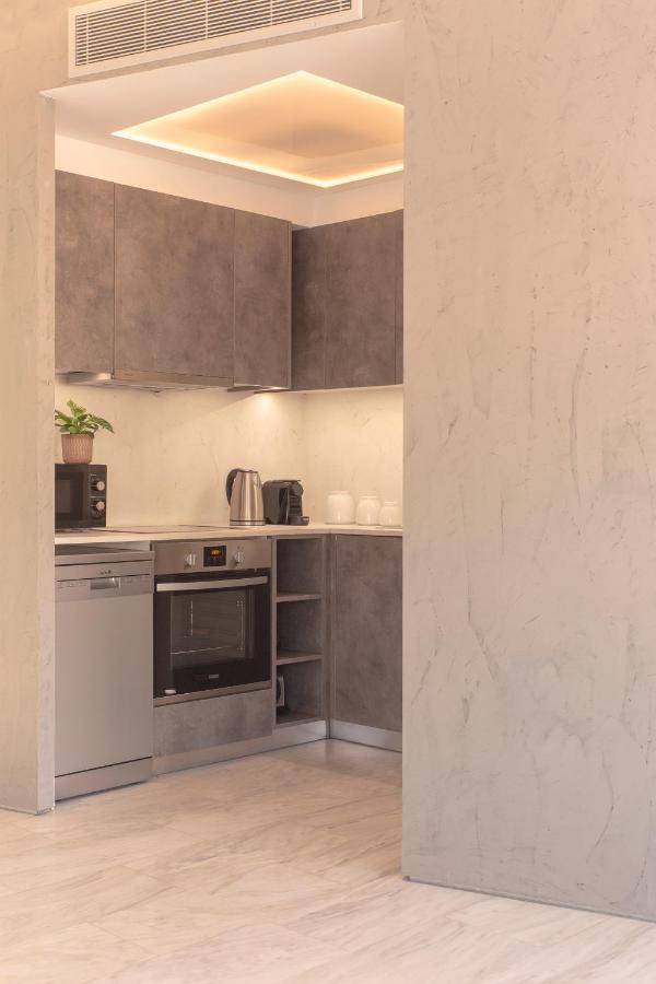 Luxury Apartment Near Acropolis-Living Stone Gold アテネ エクステリア 写真